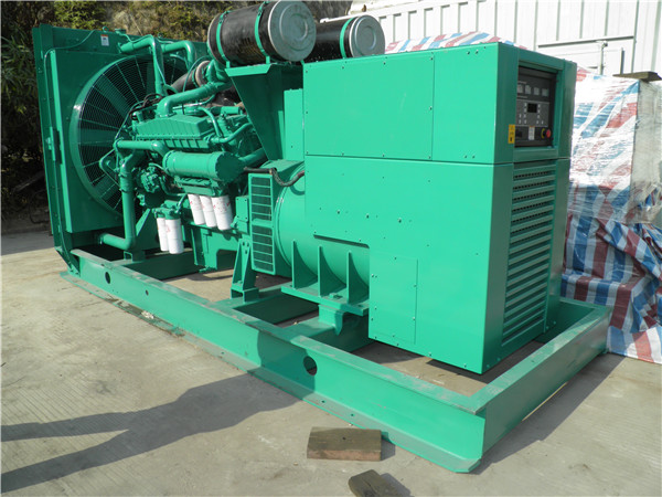 汨罗发电车出租-柴油发电机组在使用的过程中应该做好哪些防护工作