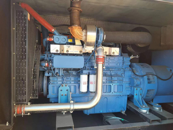 汨罗柴油发电机组一般有几种电压输出？