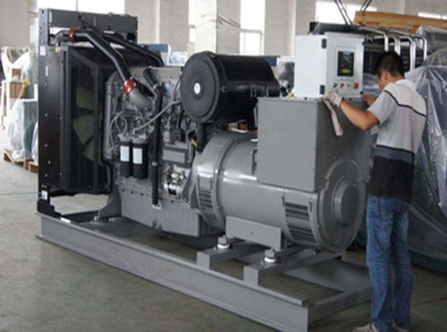 汨罗柴油发电机组和储能设备配合使用的案例